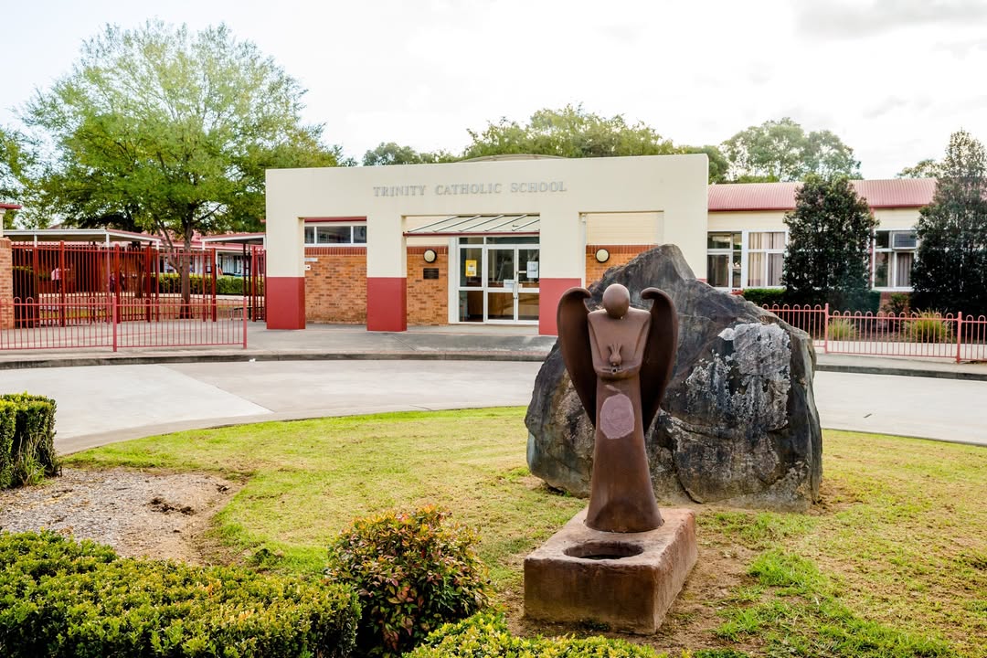 745318690731399_1647978736522323-1