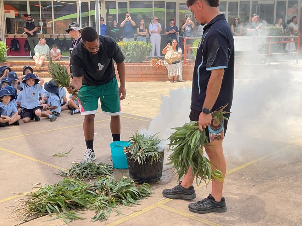 745318690731399_1327342799195649-1