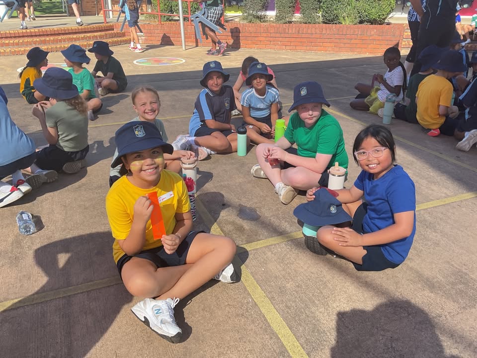 745318690731399_1409127444350517-1