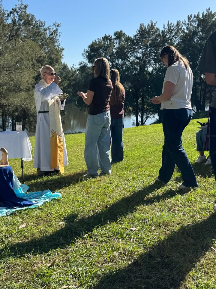 745318690731399_1426920709237857-1